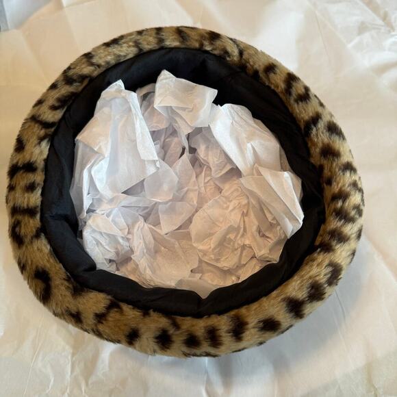 Vintage Fashion Crown Cap hat, Faux Leopard fur Trim - Picture 5 of 6